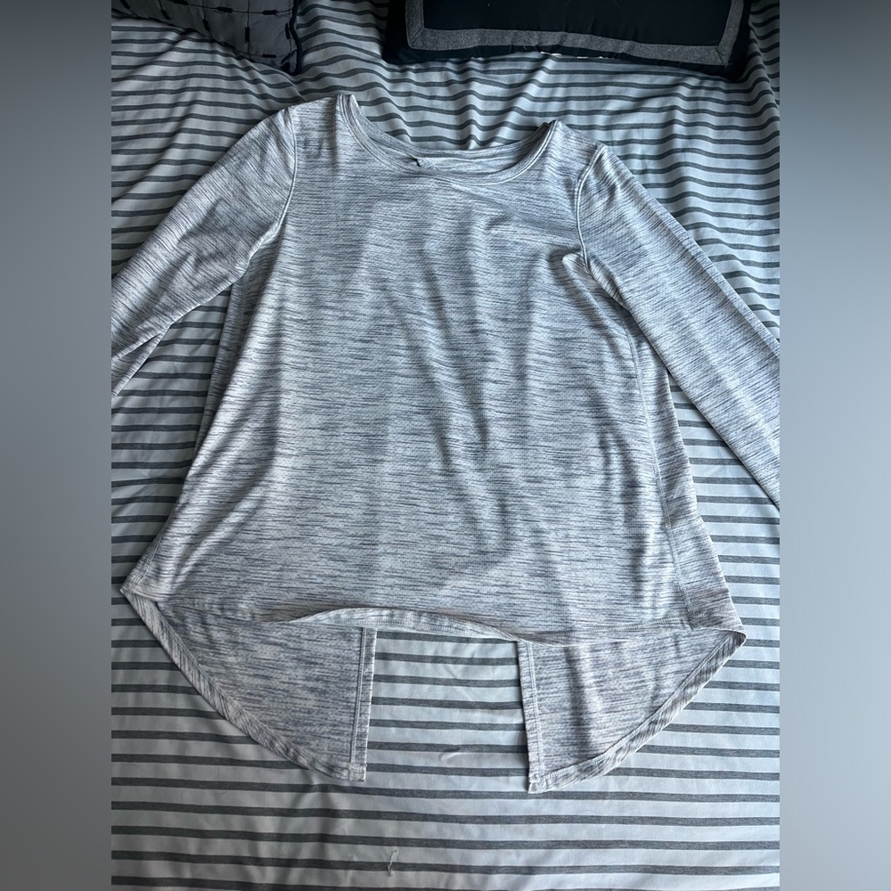 Women’s Zyia Open-back Long Sleeve Shirt